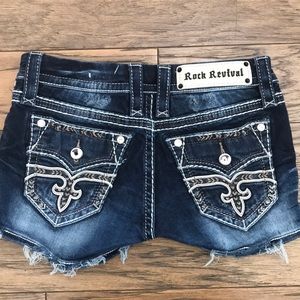 Rock Revival Shorts Size 24
